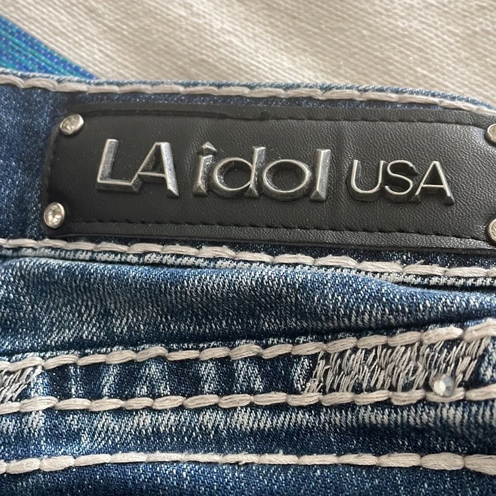 Jeans - Picture 3 of 3